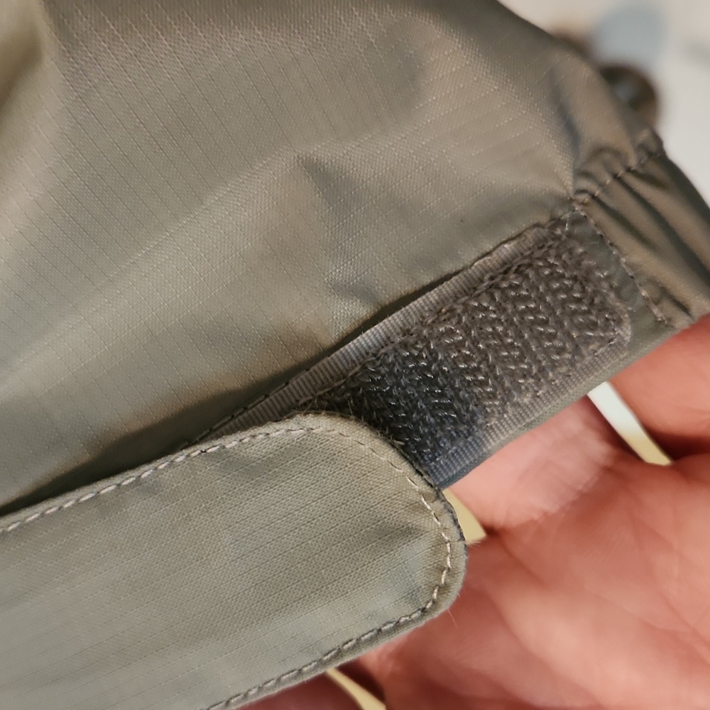 Rain jacket - Picture 4 of 7